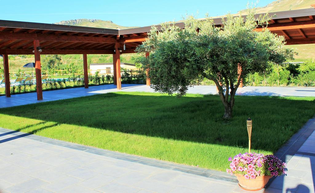 Tenuta Lanza Il Mulino Acquaviva Platani Zewnętrze zdjęcie