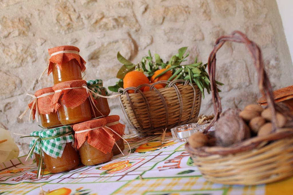 Tenuta Lanza Il Mulino Acquaviva Platani Zewnętrze zdjęcie